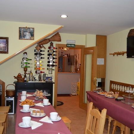 Hotel Ana Cangas De Narcea Exterior foto