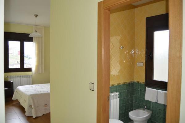 Hotel Ana Cangas De Narcea Exterior foto