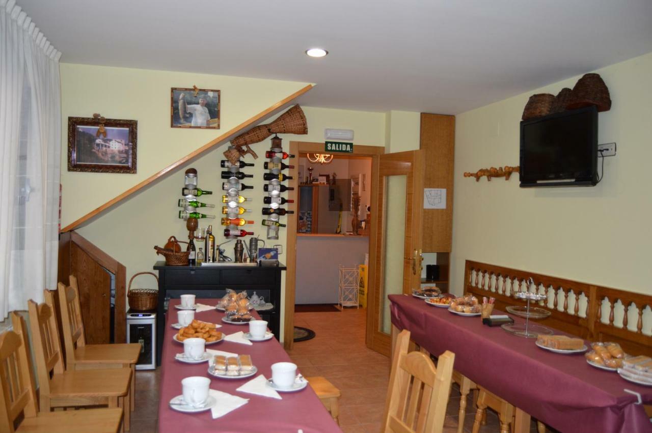 Hotel Ana Cangas De Narcea Exterior foto